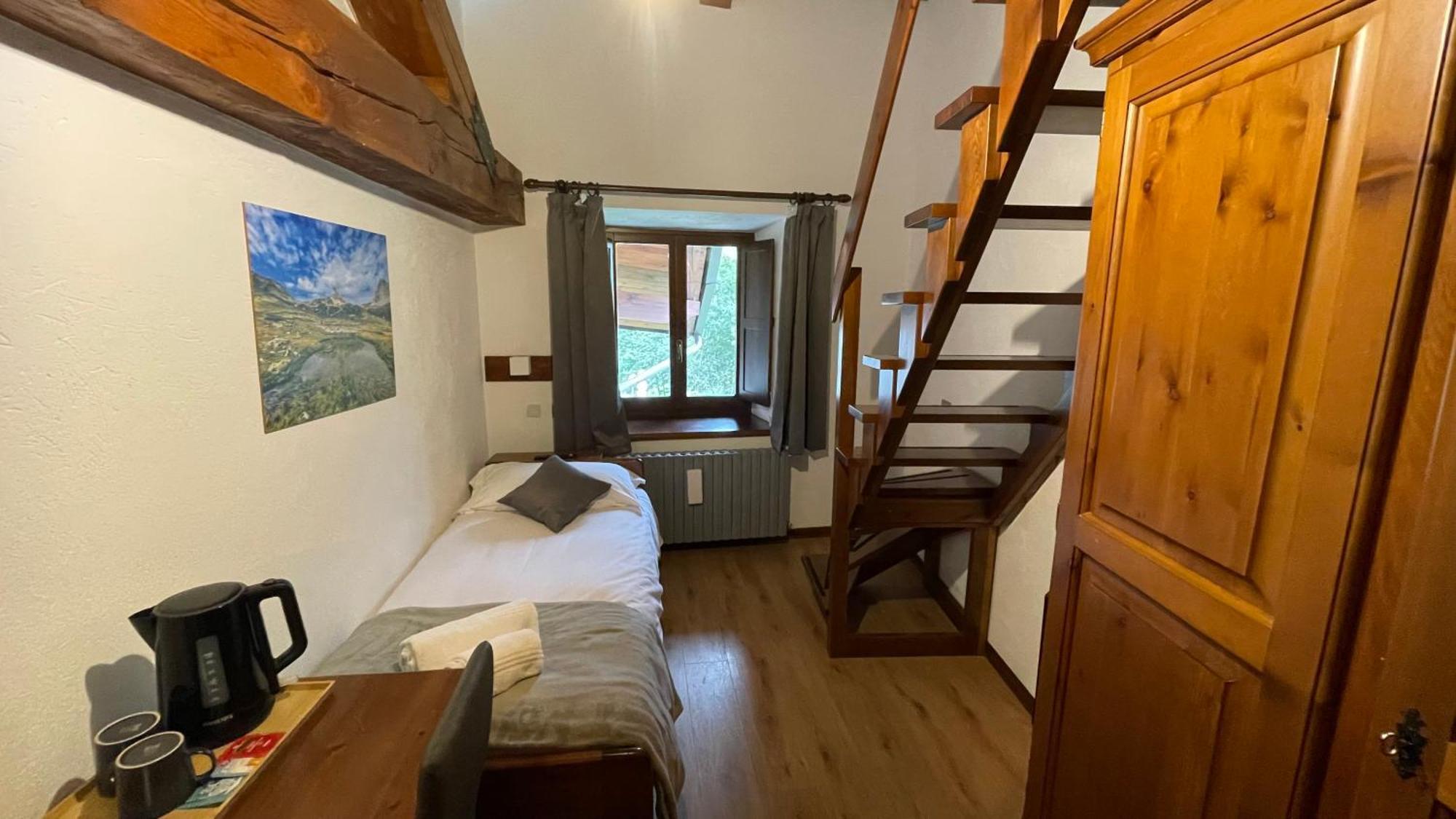 Chalet Bellevue Bardonecchia Kamer foto