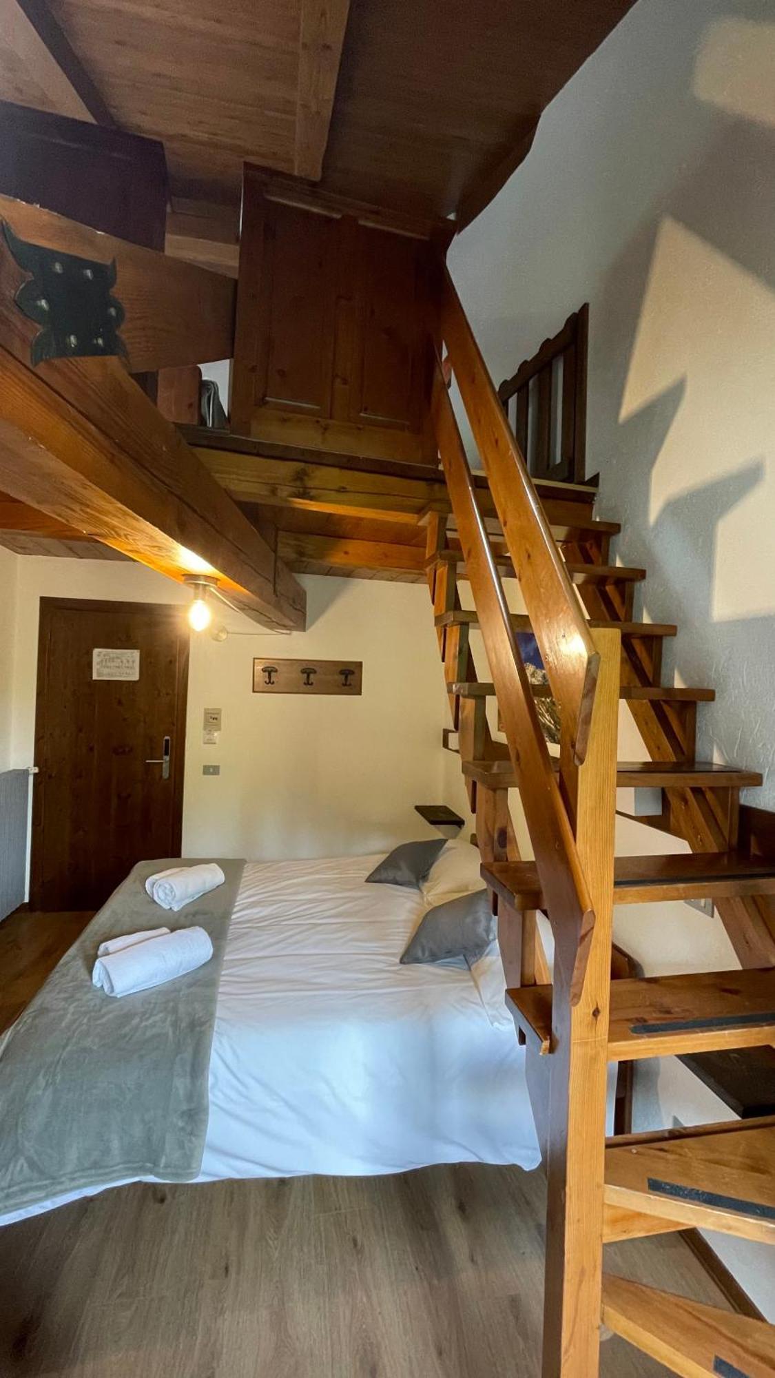Chalet Bellevue Bardonecchia Kamer foto